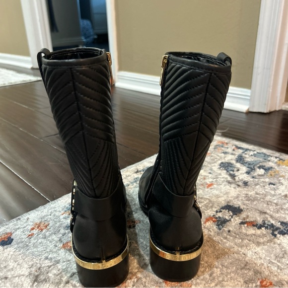 Vince Camuto Walden Quilted Moto Boot Mid-rise Bootie Black Size 6.5 NWOT - Picture 6 of 7